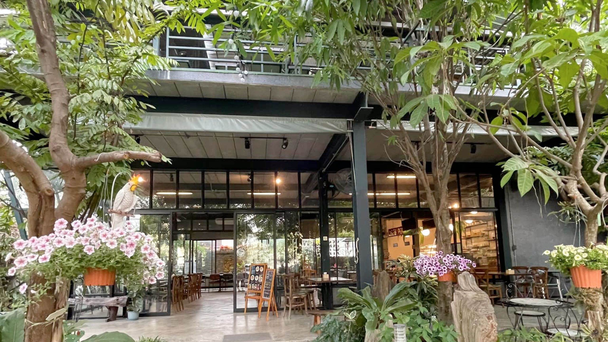 Crystal Cafe Korat
